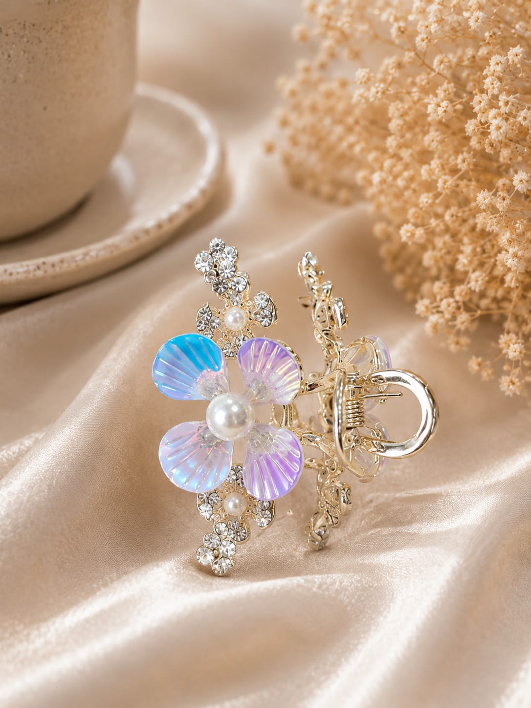 Hair Barrette 🌸💫