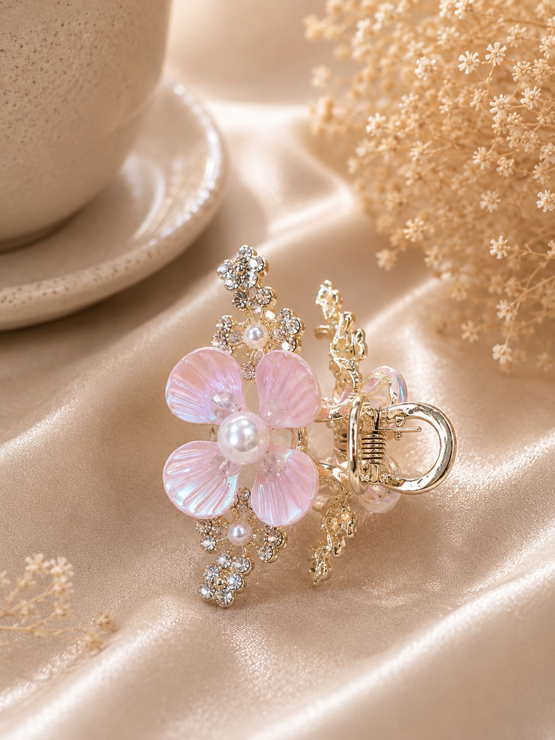 Hair Barrette 🌸💫
