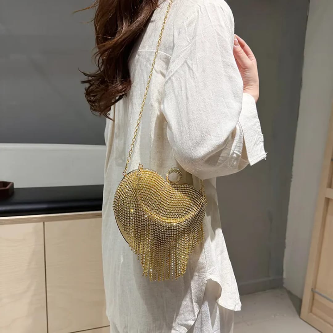 💖 Dazzling Heart Clutch 💖