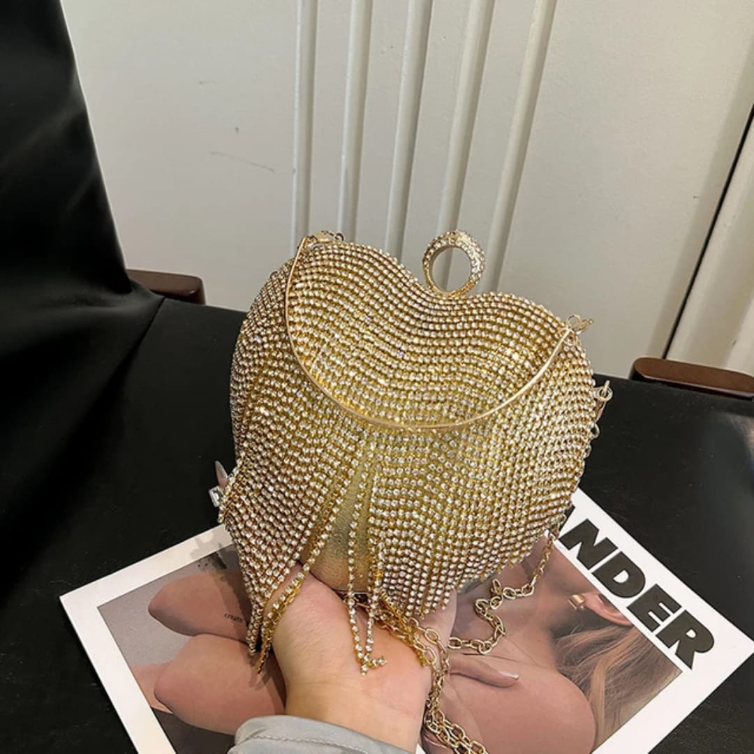 💖 Dazzling Heart Clutch 💖